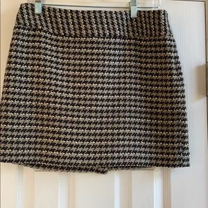 Tweed mini skirt